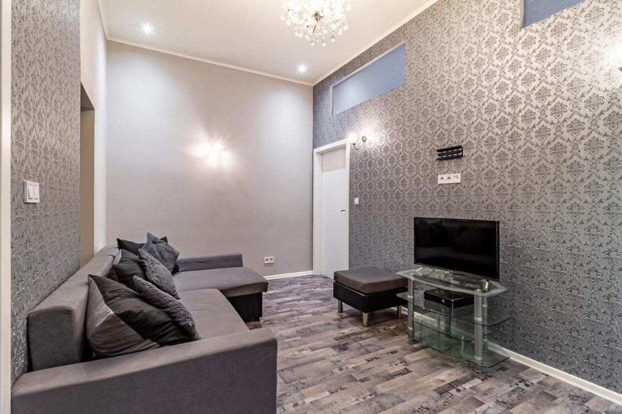 Cozy Homestay At Prague Main Station מראה חיצוני תמונה